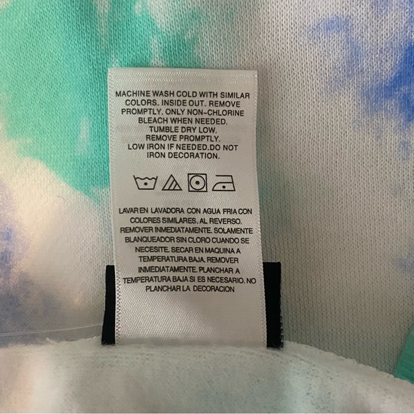 NEW Friends Tie Dye Sweatshirt Size XS - Picture 5 of 7